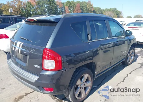 2014 Jeep Compass Latitude z USA, uszkodzony, nr VIN 1C4NJCEA7ED645301